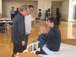 シニア就業支援　福祉施設職業体験　実技　車椅子からのベッド移乗について