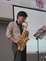サックス演奏　菅野惠先生