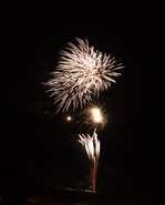 花火　Fireworks