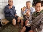 南東北医療クリニックの足湯にて
