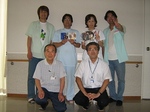 記念撮影　阿呆鳥と職員と.jpg