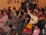盛り上がる夏祭り会場.jpg