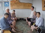みんなで足湯.jpg