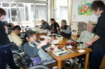開設10周年記念弁当の昼食風景