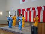 ボランティアさんによる敬老祝賀の舞.jpg